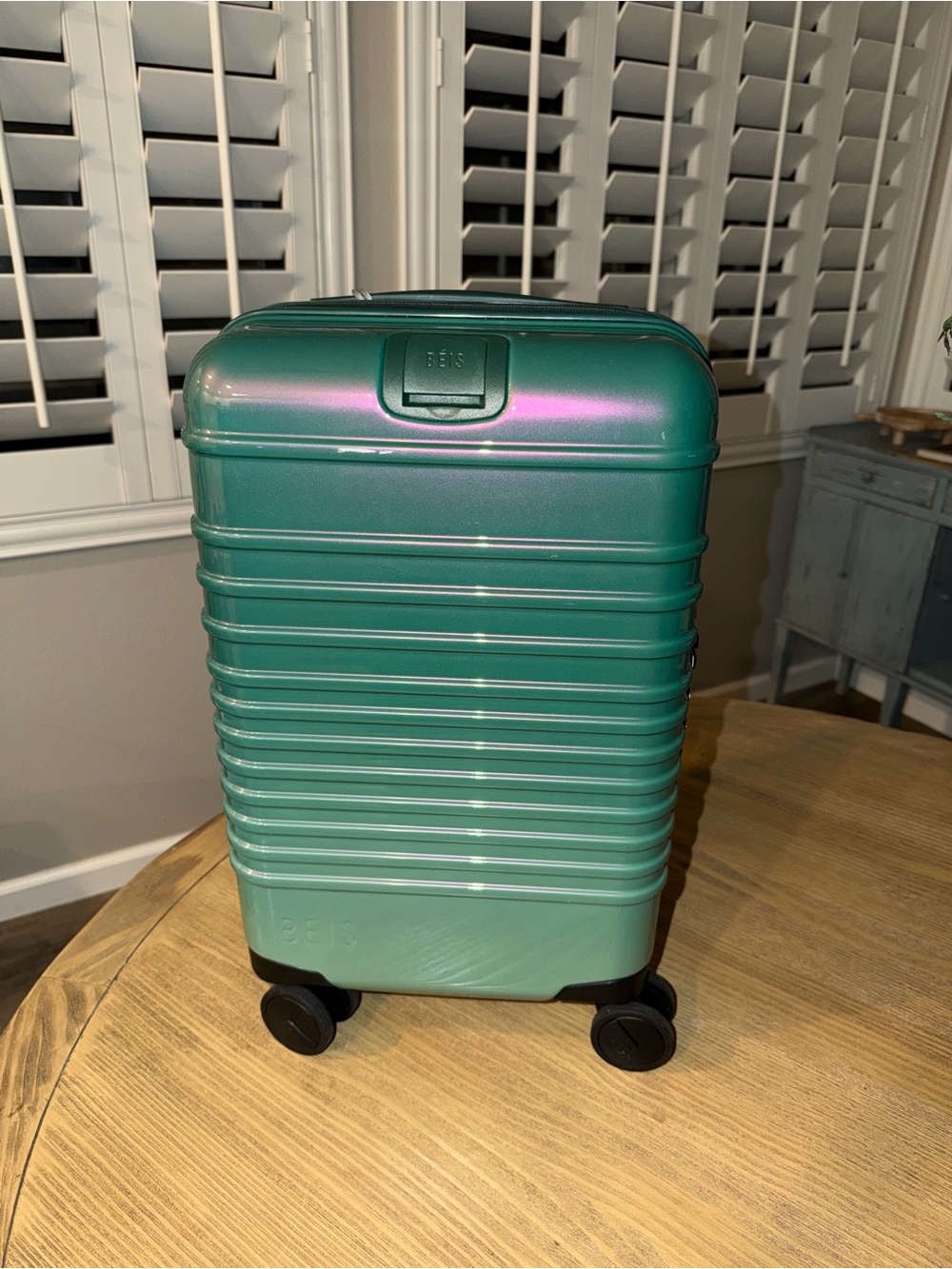 NWT BEIS WICKED GREEN Small Carry-On Roller ππ - Picture 2 of 7